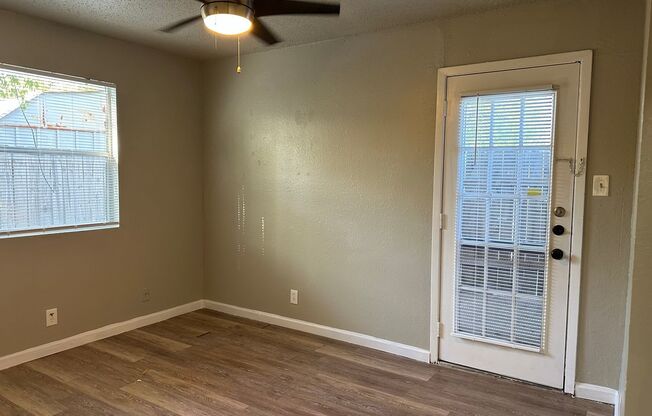 2 beds, 1 bath, $1,295, Unit Unit B