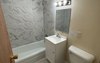 1 bed, 1 bath, 700 sqft, $899, Unit Lovers Lane-218