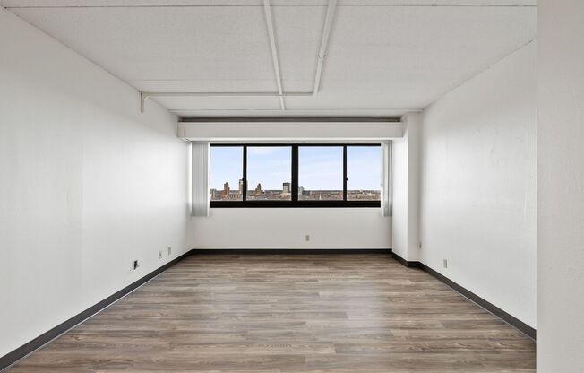 1 bed, 1 bath, 555 sqft, $1,180, Unit 303