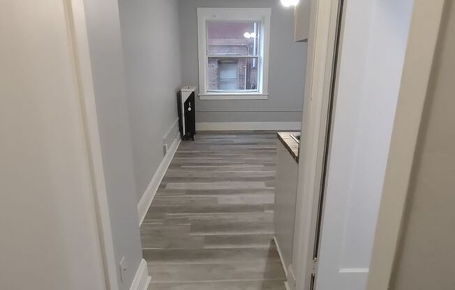 Studio, 1 bath, 250 sqft, $695, Unit 104