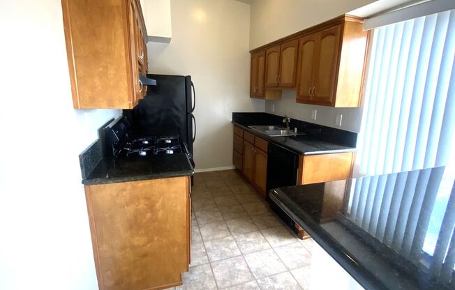 2 beds, 2 baths, $2,795, Unit 18