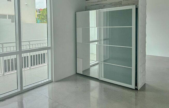 Studio, 1 bath, 796 sqft, $2,600, Unit Unit 510