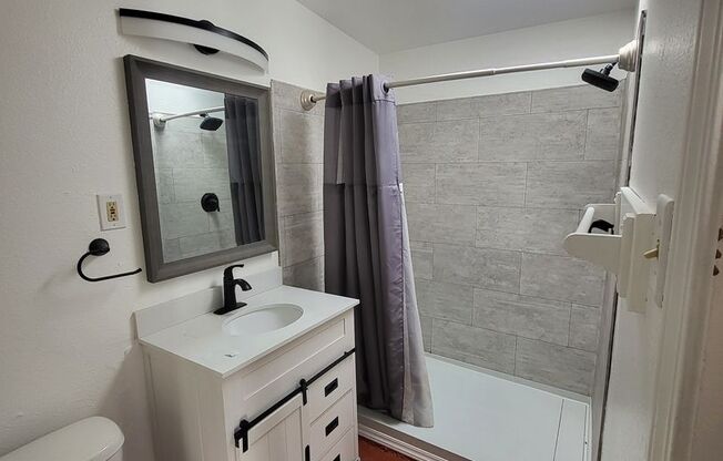 Detached Guest Studio near UNM/CNM
