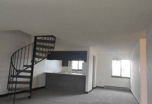 2 beds, 1 bath, 1,164 sqft, $1,450, Unit 342