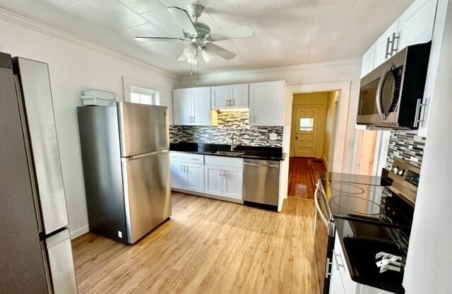 268 WILLIS AVE
