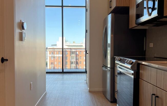 Studio, 1 bath, 354 sqft, $2,495, Unit 805