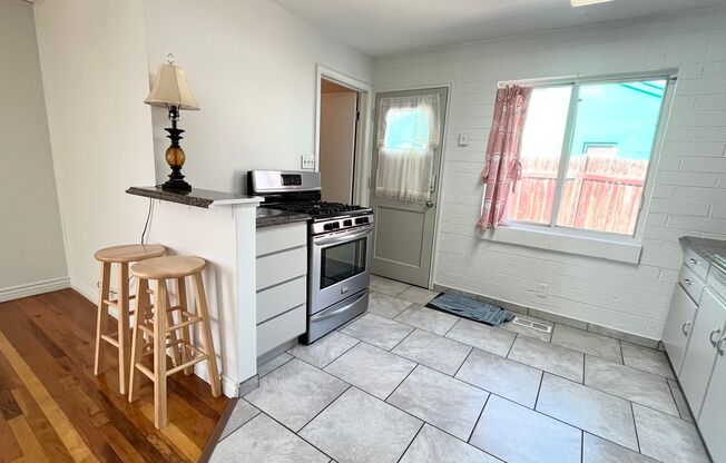 3 Bedroom/1.5 Bathroom Salt Lake City