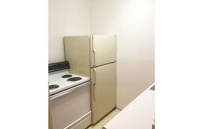 Studio, 1 bath, 425 sqft, $745, Unit 3060-101