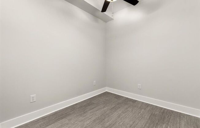 2 beds, 2 baths, 950 sqft, $2,600, Unit 127