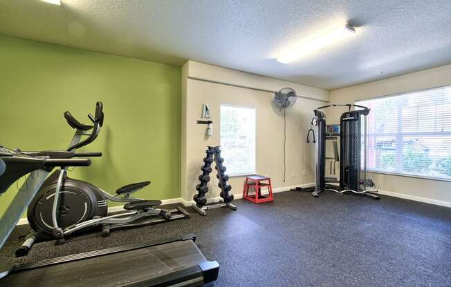 Washougal, WA Lookout at the Ridge Apartments fitness center