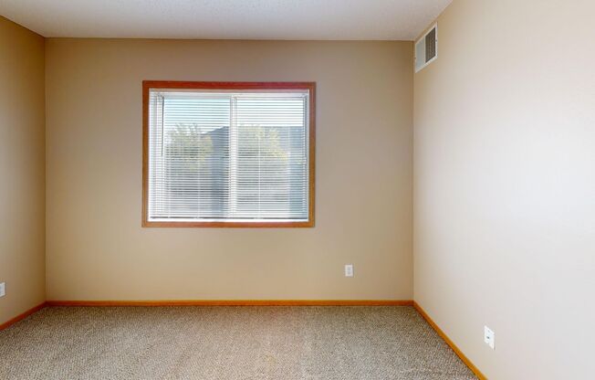 2 beds, 1 bath, 1,023 sqft, $1,175, Unit 3101-217