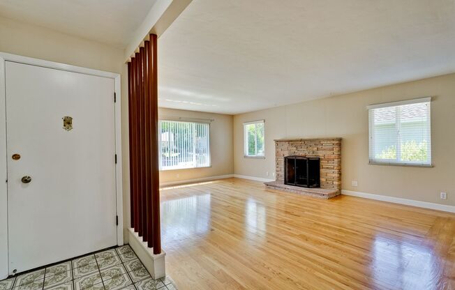 Midcentury Willow Glen Charmer ~ Close to Parks, Schools & Downtown Willow Glen -