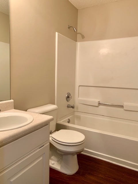 3 beds, 2 baths, $1,795