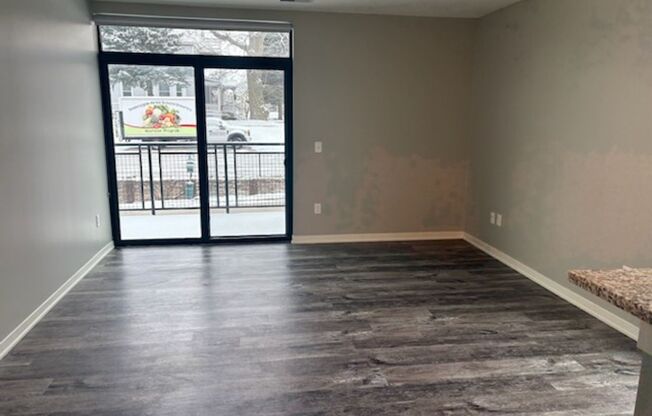 1 bed, 1 bath, 676 sqft, $1,425, Unit 225