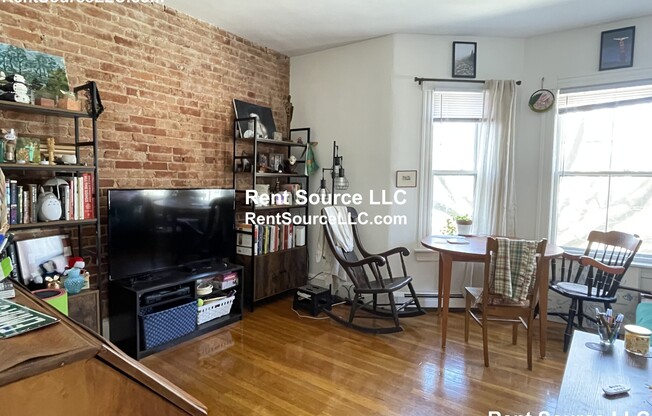 248 BROOKLINE ST