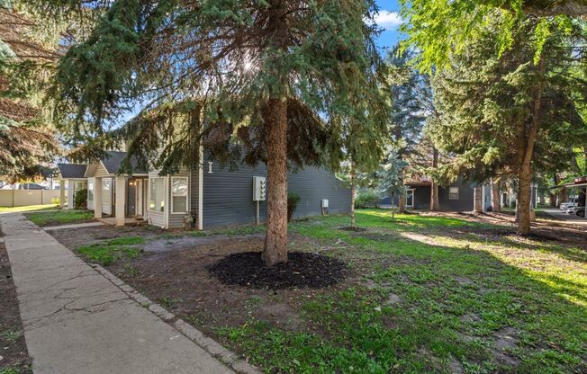 2 beds, 1.5 baths, 1,200 sqft, $1,450, Unit I-1