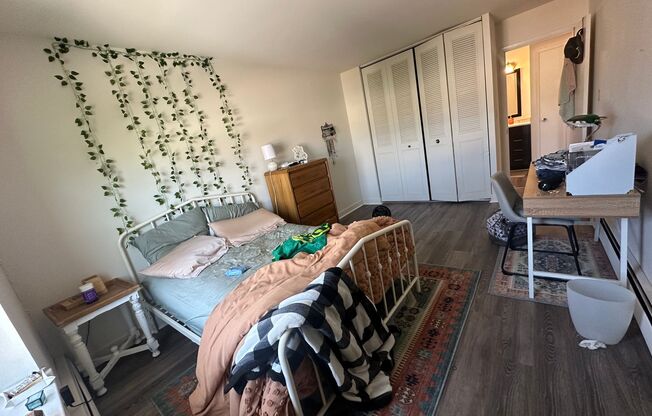 1 bed, 1 bath, $1,195, Unit 309
