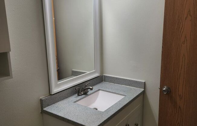 3 beds, 1.5 baths, 1,100 sqft, $1,500, Unit 3263A