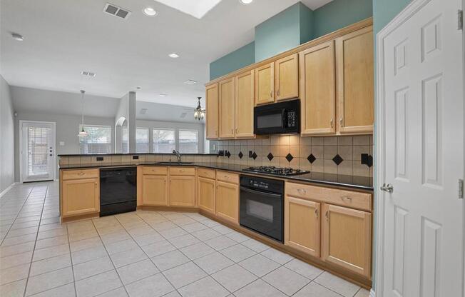 1776 BENTLEY DR
