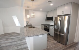 525 E BROADWAY