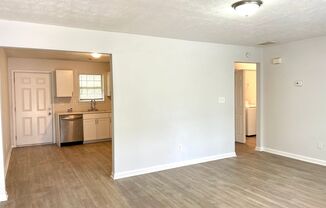 2 beds, 1 bath, $1,135