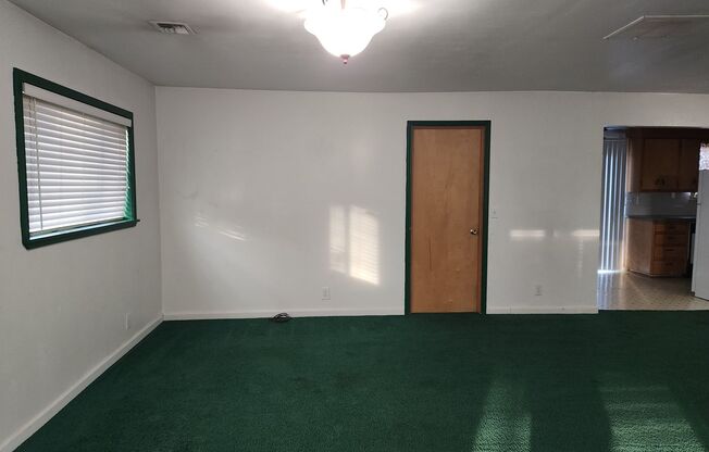 3-bedroom 1 bath Single Level House