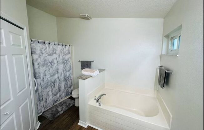 3 beds, 2 baths, $2,950