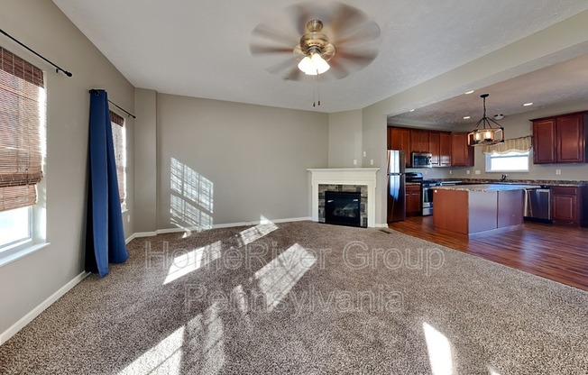 1505 CANTERBURY DR