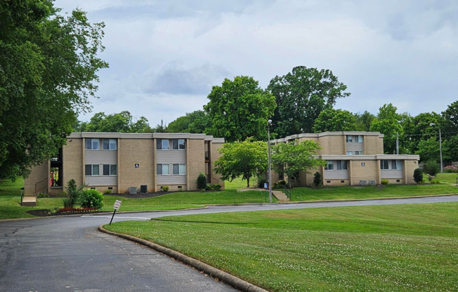 Newly Renovated Oak View Apartments