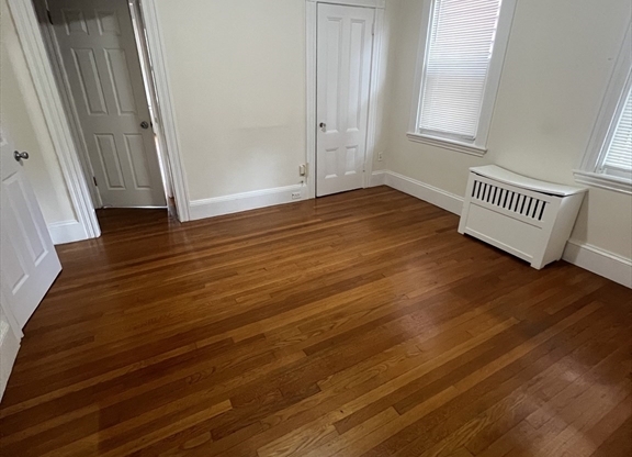 863 E BROADWAY