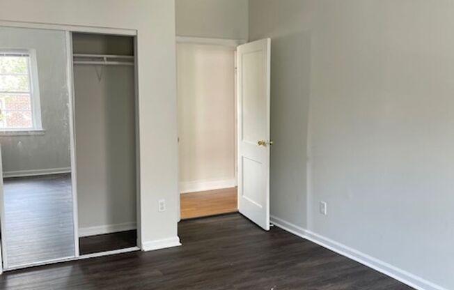 3 beds, 2 baths, 1,600 sqft, $2,195, Unit Apt. A