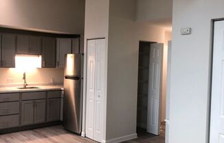 Studio, 1 bath, $1,150, Unit Unit 210