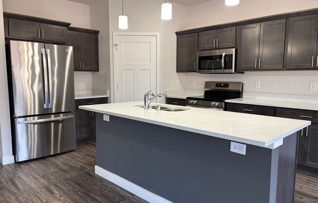 2 beds, 2.5 baths, 1,754 sqft, $2,505, Unit 4888-339