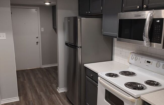 Nice duplex in South Austin off William Cannon(between South 1st & Mencheca)