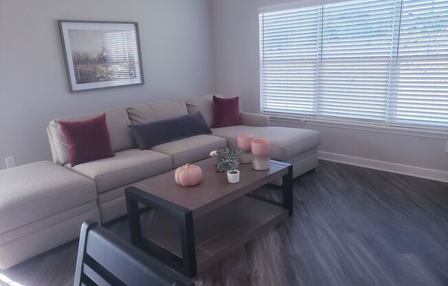 3 beds, 2 baths, 1,680 sqft, $2,775