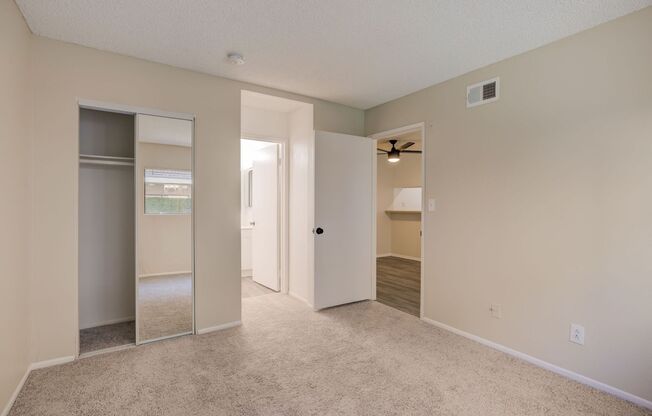 2 beds, 2 baths, 900 sqft, $2,098, Unit 102