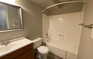 1 bed, 1 bath, 550 sqft, $900, Unit 208