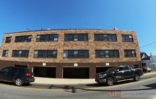 135 BROADWAY ST