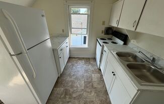 1 bed, 1 bath, $825, Unit Upper