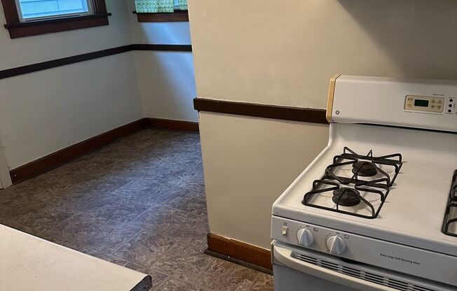 1 bed, 1 bath, $845, Unit Front