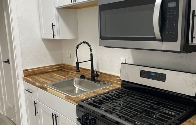 7th Street Apartments