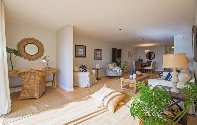 Utilities Paid! Modern 2 Bed Condo on the Water! Live by the Bay