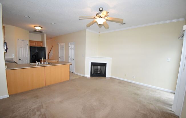 2 beds, 2.5 baths, $1,350