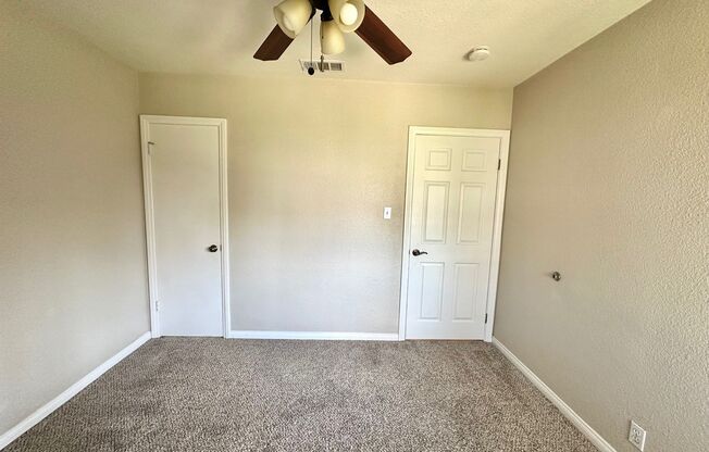 Beautiful 3 bedroom 1 bathroom single story family home in La Mirada