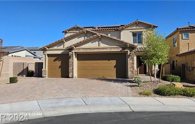 SOUTHWEST 4 BEDROOM 3 CAR GARAGE HOME