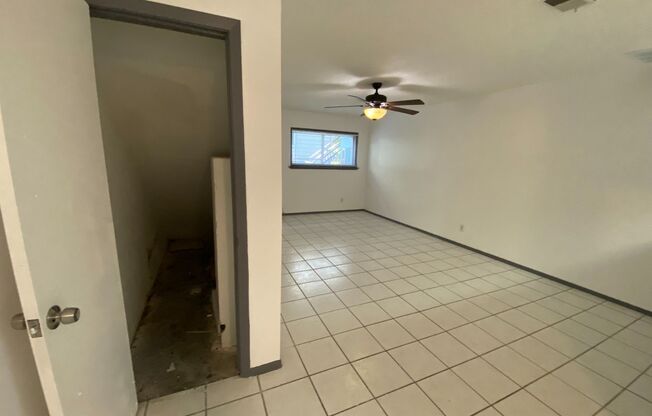 2 beds, 1 bath, $1,350