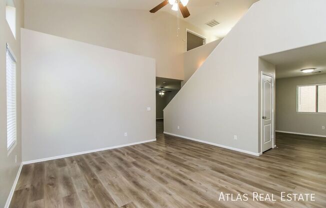 374 E DANIELLA DR
