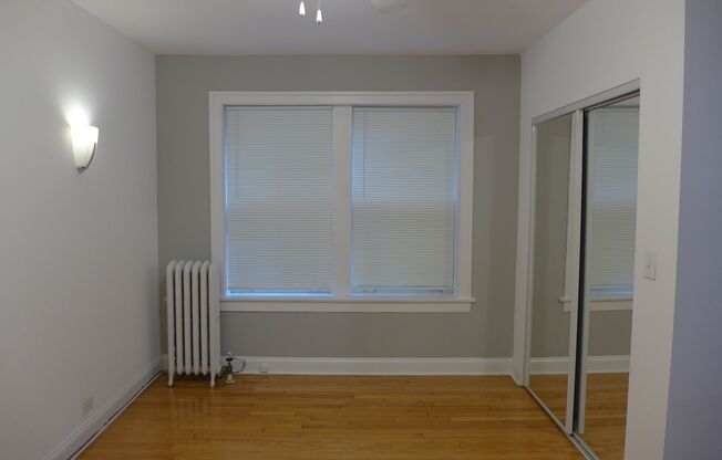 Studio, 1 bath, 300 sqft, $1,395, Unit 108