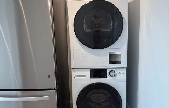 1 bed, 1 bath, 572 sqft, $2,100, Unit 606