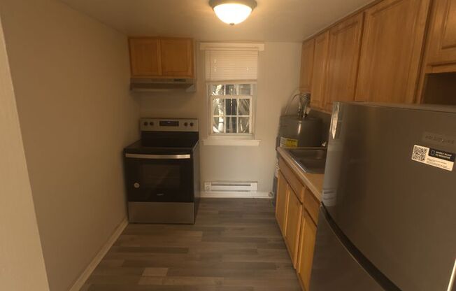 2 beds, 1 bath, 600 sqft, $1,250, Unit Unit 01